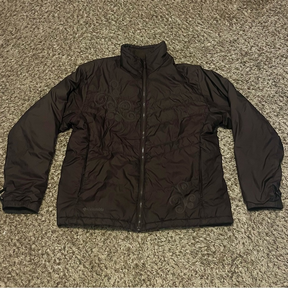 Columbia women’s puffer jacket, brown, XL